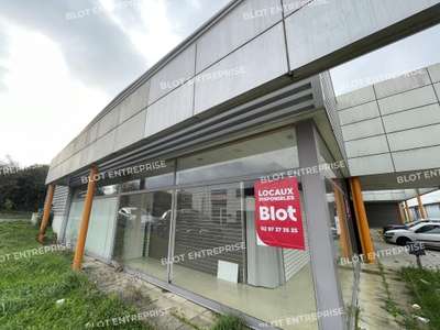 A louer local commercial de 508m² en zc à Lorient