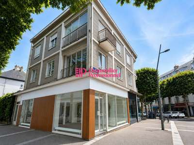 Local commercial à louer 140m² à Lorient centre