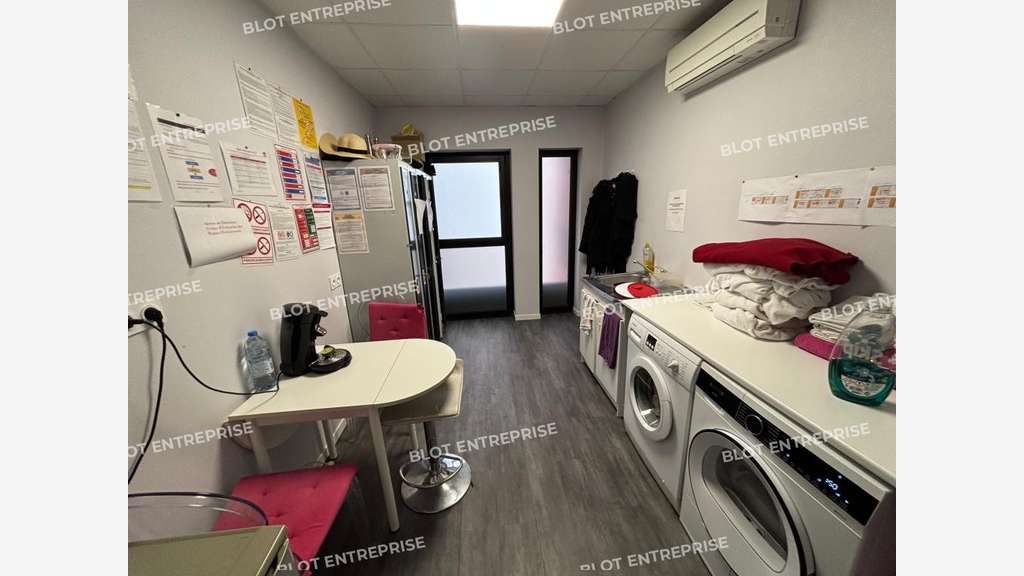 A louer local commercial de 220m² à Lorient centre