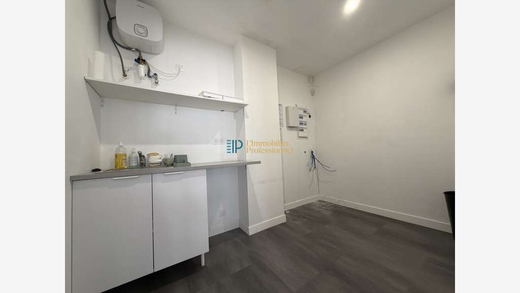Local commercial à louer 117m² à Lorient centre