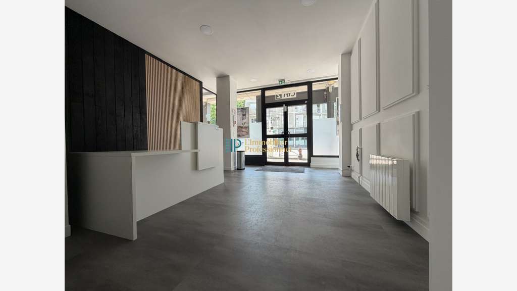 Local commercial à louer 117m² à Lorient centre