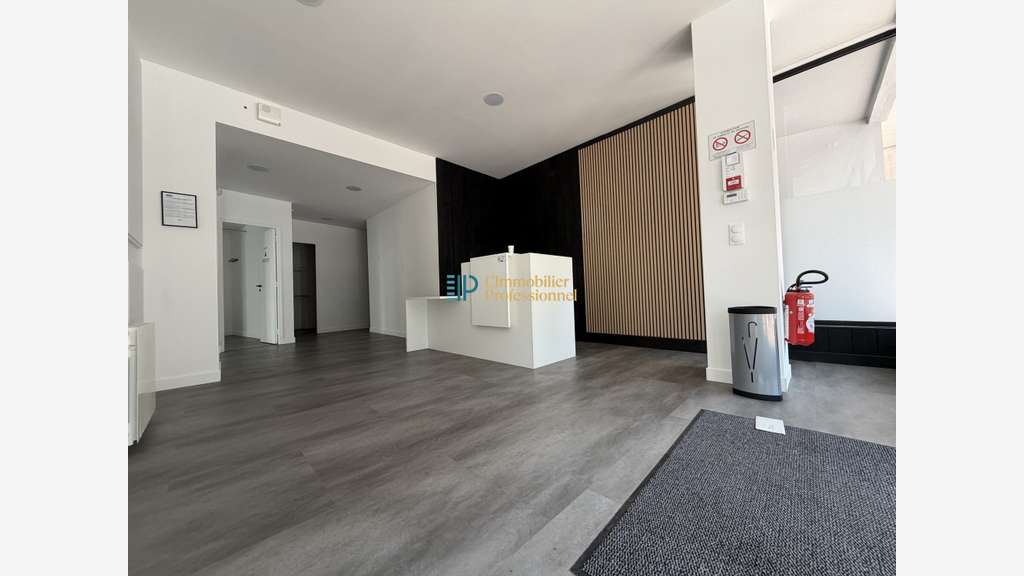Local commercial à louer 117m² à Lorient centre
