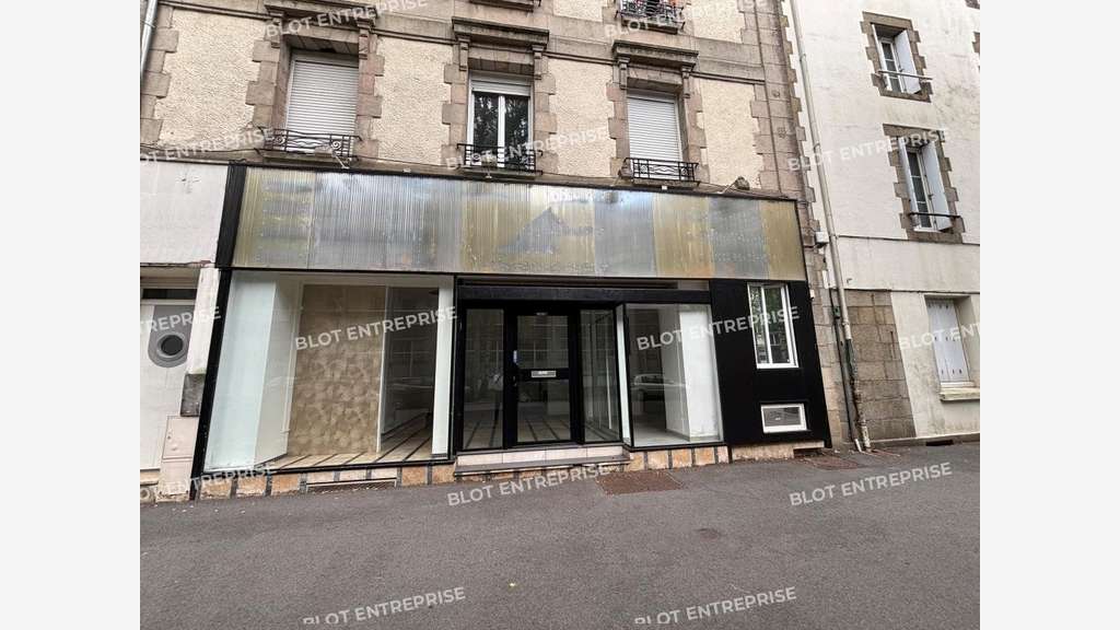 À LOUER - LOCAL COMMERCIAL 66 m² - LORIENT