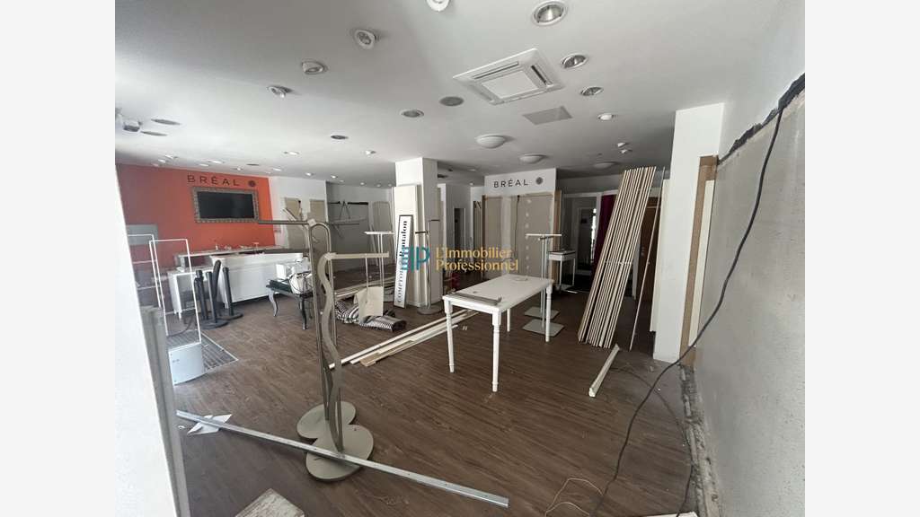 À louer – Local commercial 78 m² – Centre-ville de