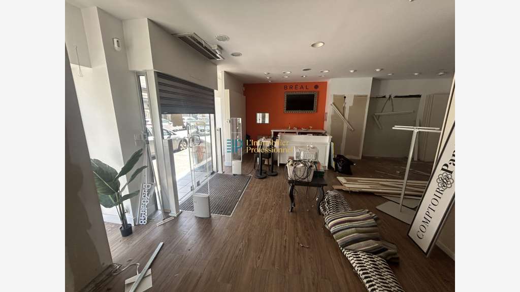 À louer – Local commercial 78 m² – Centre-ville de