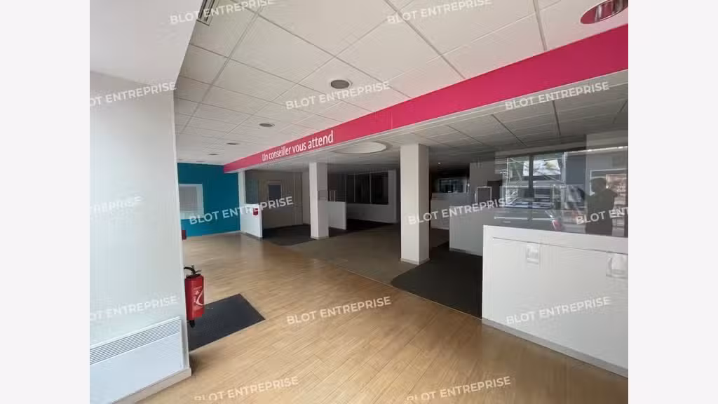 A louer local commercial de 280m² à Lorient centre