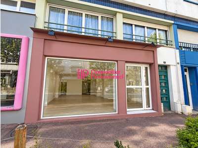 Loue local commercial 67m² à Lorient hyper centre