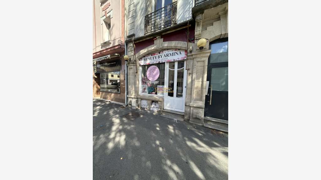 À louer – Local commercial environ 84 m² – Lorient