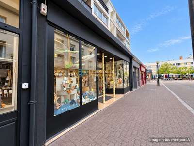 Local commercial de 134m² à louer à Lorient centre