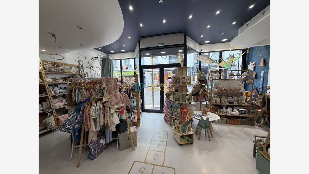 Local commercial de 134m² à louer à Lorient centre