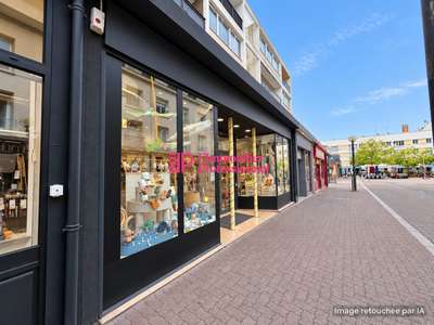 Local commercial de 134m² à louer à Lorient centre