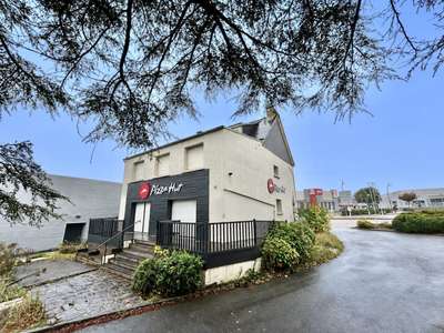 A louer local commercial de 240m² empl N°1 Lorient