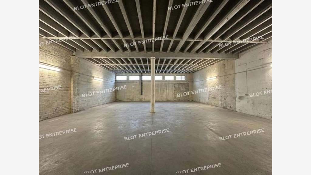 À LOUER - LOCAL COMMERCIAL - LORIENT - 315 m²