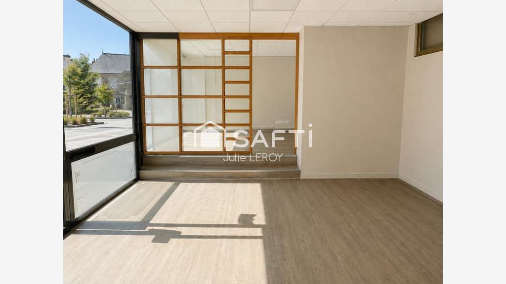 LOCAL COMMERCIAL À LOUER – CENTRE-BOURG DE LOUÉ (7