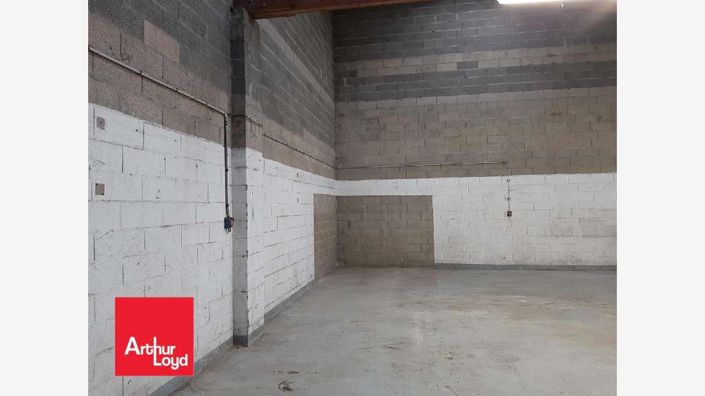 A louer local d'activités 166m² dans la ZI de Lucé