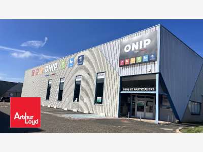 A louer local d'activité de 948m² à Lucé