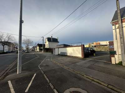 Location Locaux commerciaux - Boutiques à Luisant