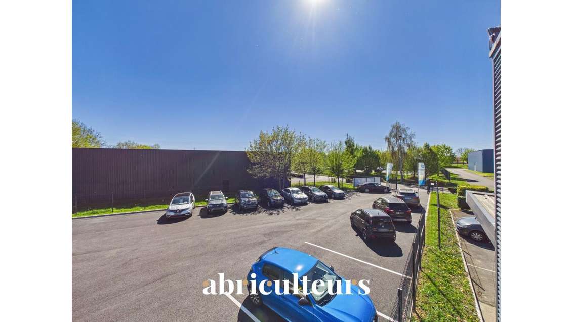 Location local 900m² Euroval périphérie Chartres