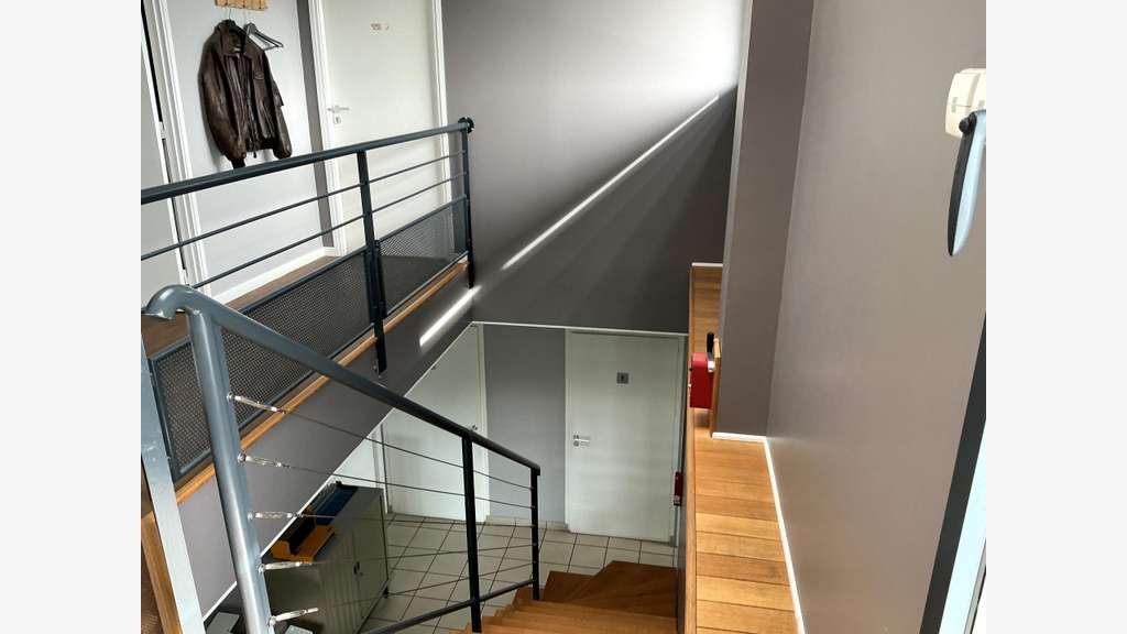Local 300m² sur 1213m² de terrain en ZC à Lure