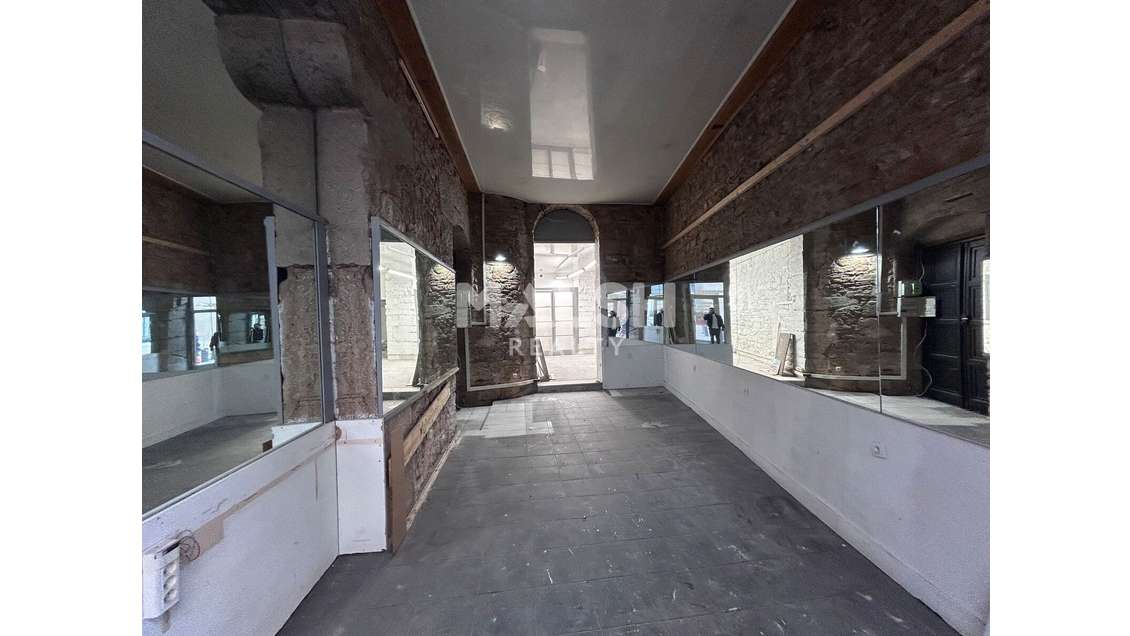 A louer local commercial 42m² à Lyon centre 69001