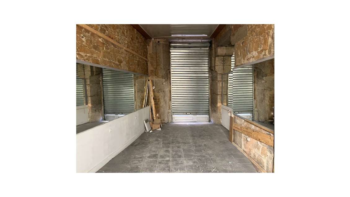 A louer local 42m² à Lyon 1er rue Pizay  