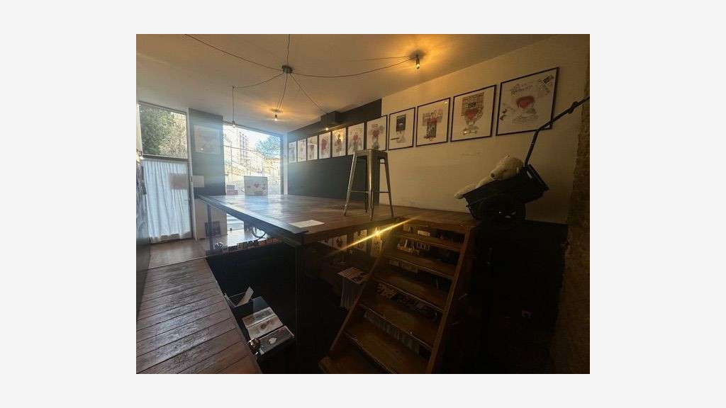 Local commercial de 96m² à louer à Lyon 69001