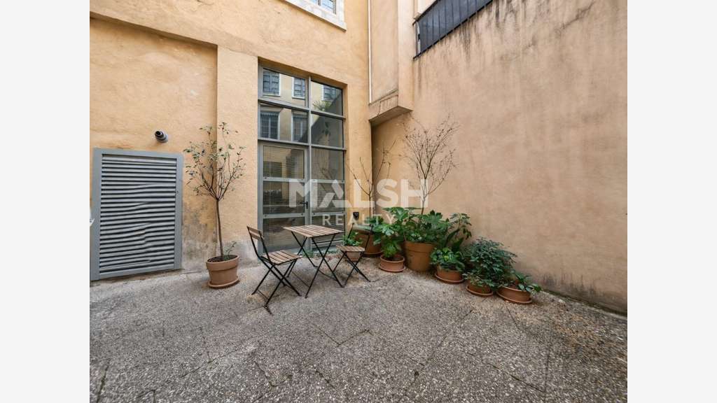 A louer local 61m² Lyon 1er quai Saint-Vincent