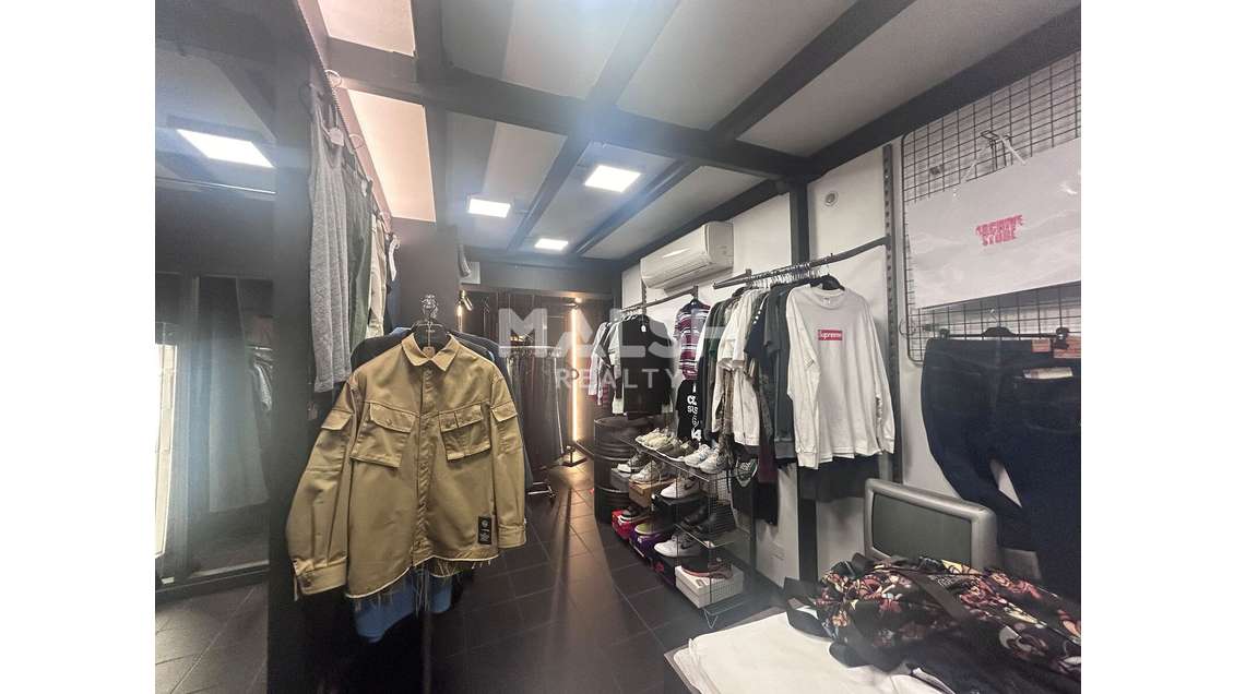 LOCAL COMMERCIAL À LOUER - 55 m² - LYON 1
