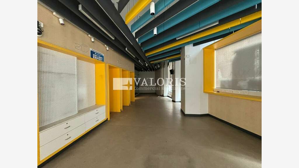 A louer local commercial 136m² empl N°1 Lyon 1er
