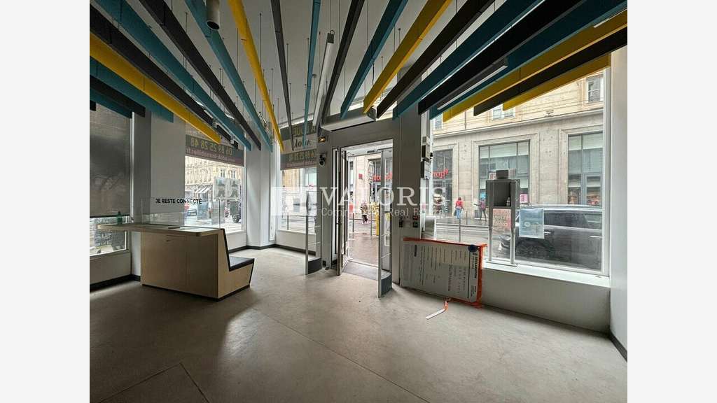 A louer local commercial 136m² empl N°1 Lyon 1er