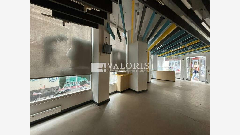 A louer local commercial 136m² empl N°1 Lyon 1er