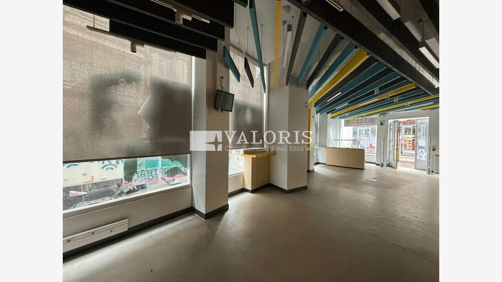 A louer local commercial 136m² empl N°1 Lyon 1er