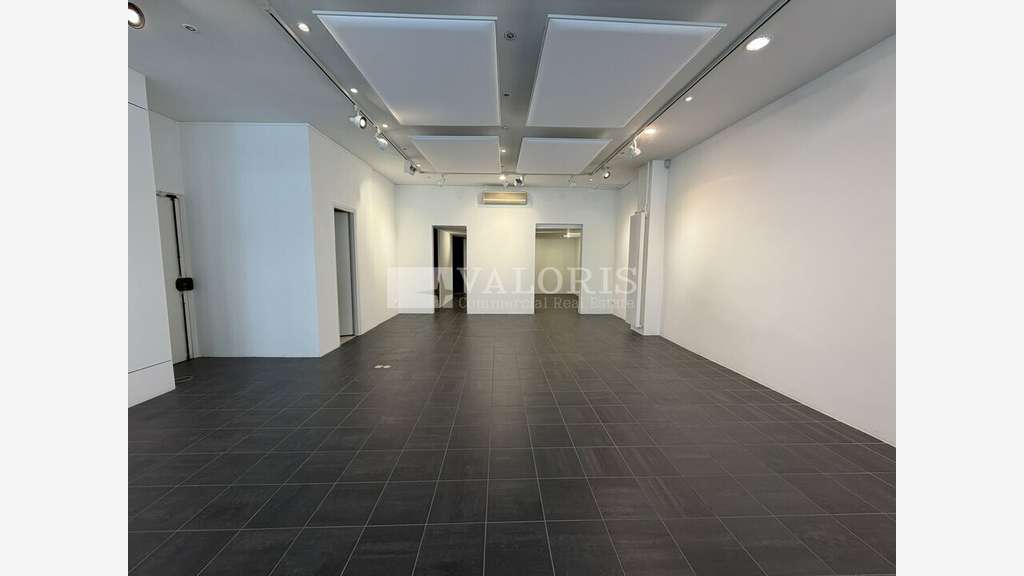 Location local 113m² en rue piétonne à Lyon 1er