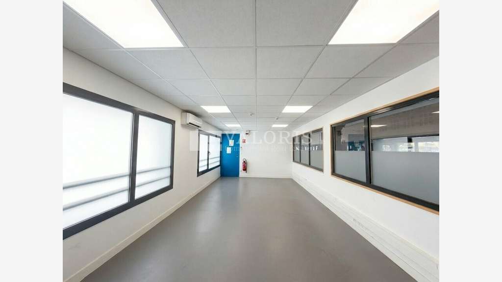 A louer local 220m² à Lyon 1er la Martinière