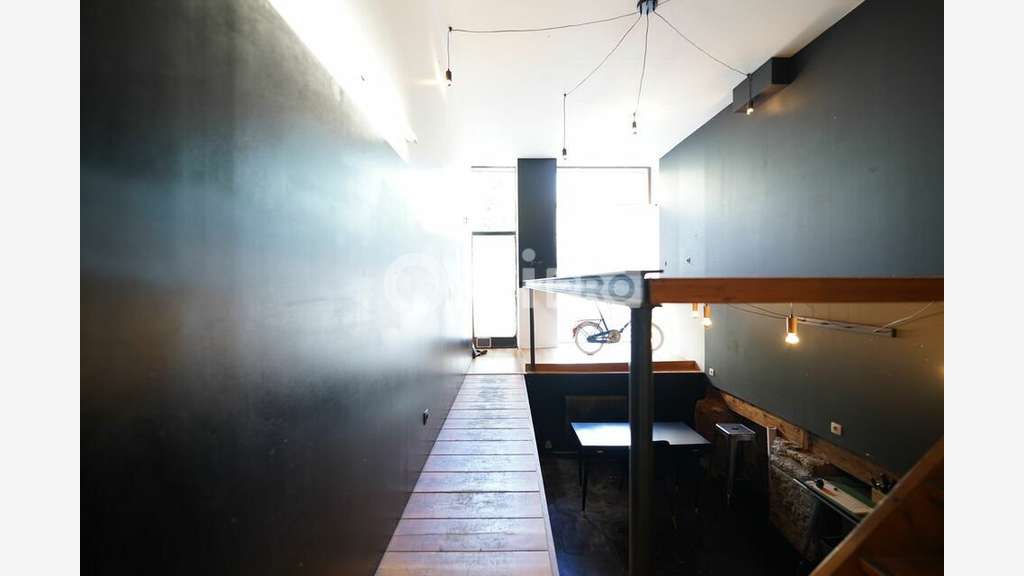 Local commercial de 96m² à louer à Lyon 1