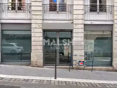 Local commercial de 97m² à louer à Lyon 69001