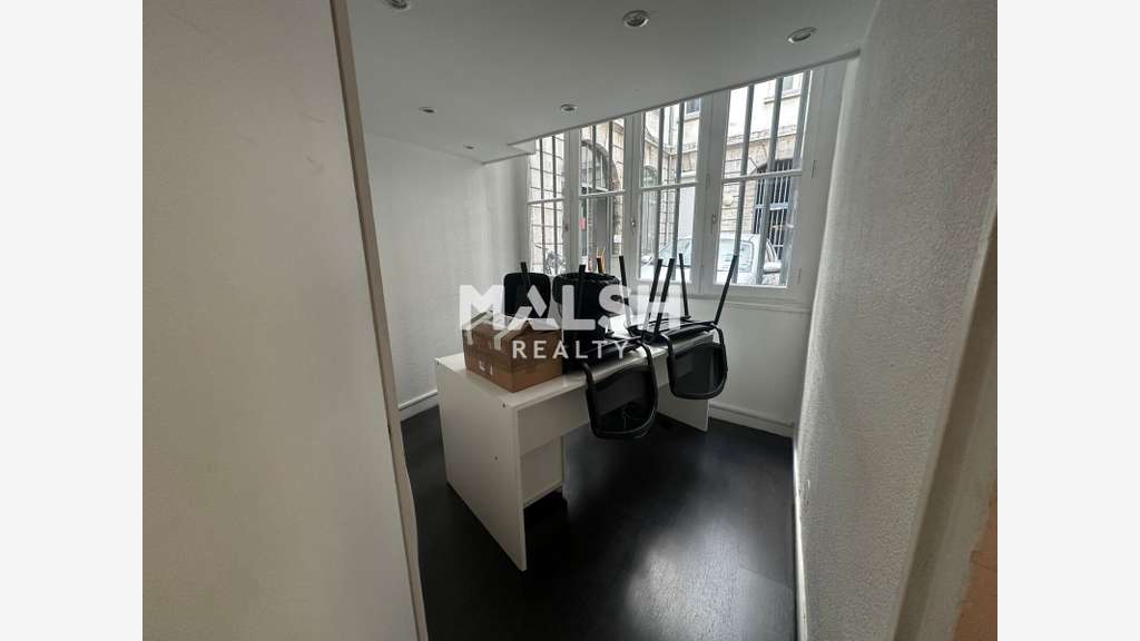 Local à louer de 141m² à Lyon 1er quai Jean Moulin