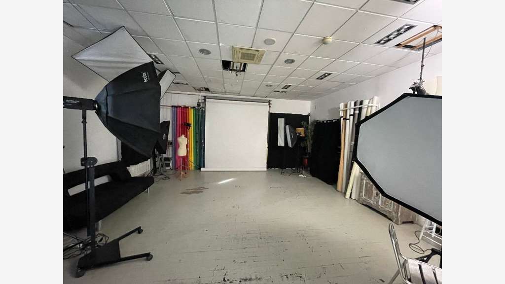 Loue local commercial 268m² à Lyon quai St-Vincent