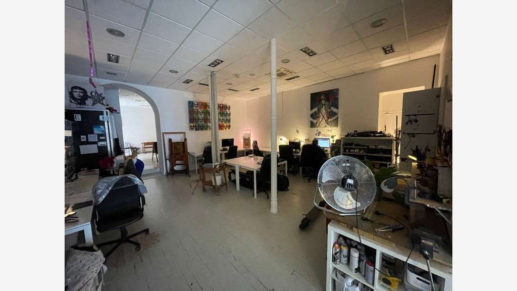 Loue local commercial 268m² à Lyon quai St-Vincent