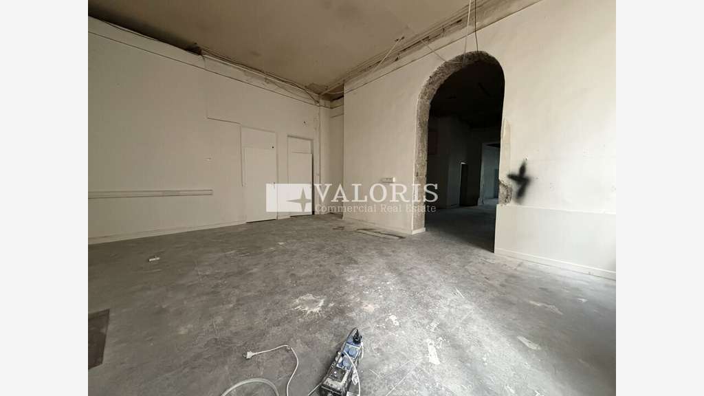 Local commercial de 240m² à louer à Lyon 69001