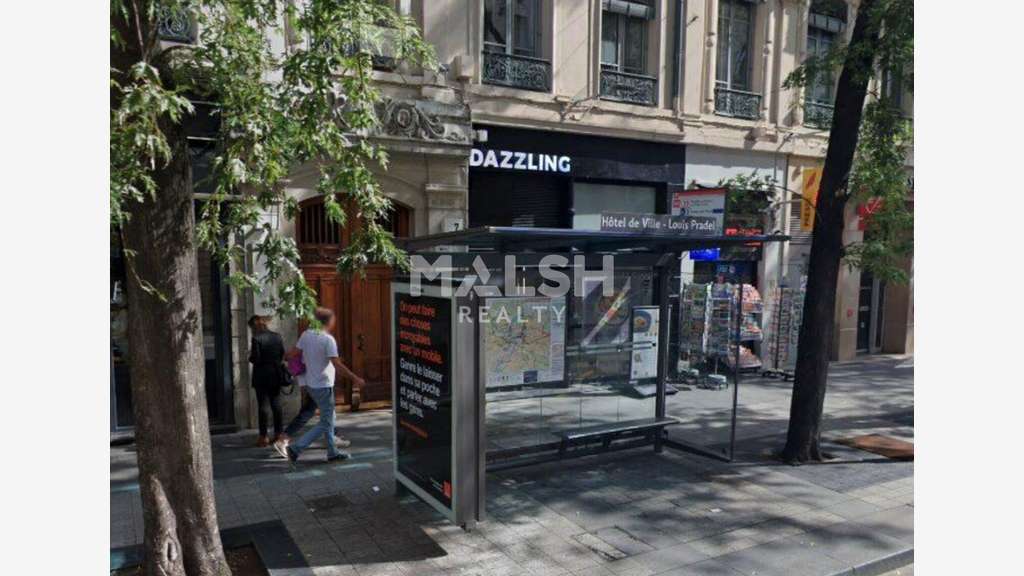 LOCAL COMMERCIAL À LOUER - 42,50 M² - RUE DE LA RÉ