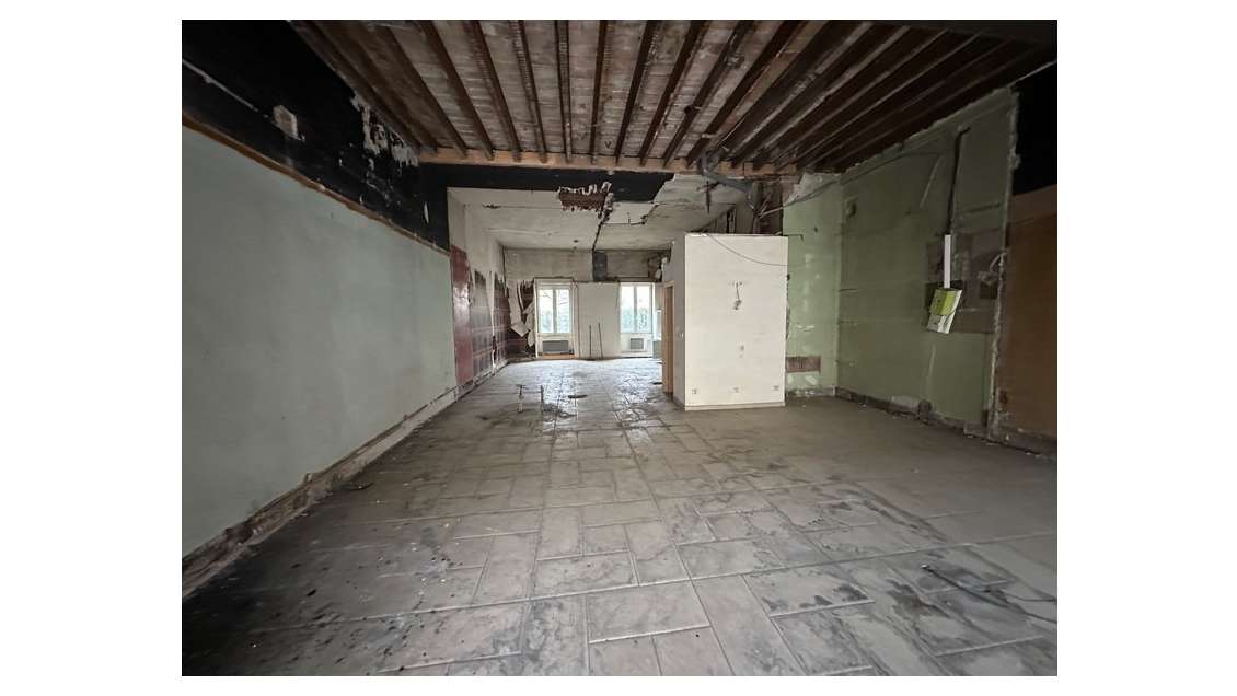 Local/bureau de 88m² à louer à Lyon 69002