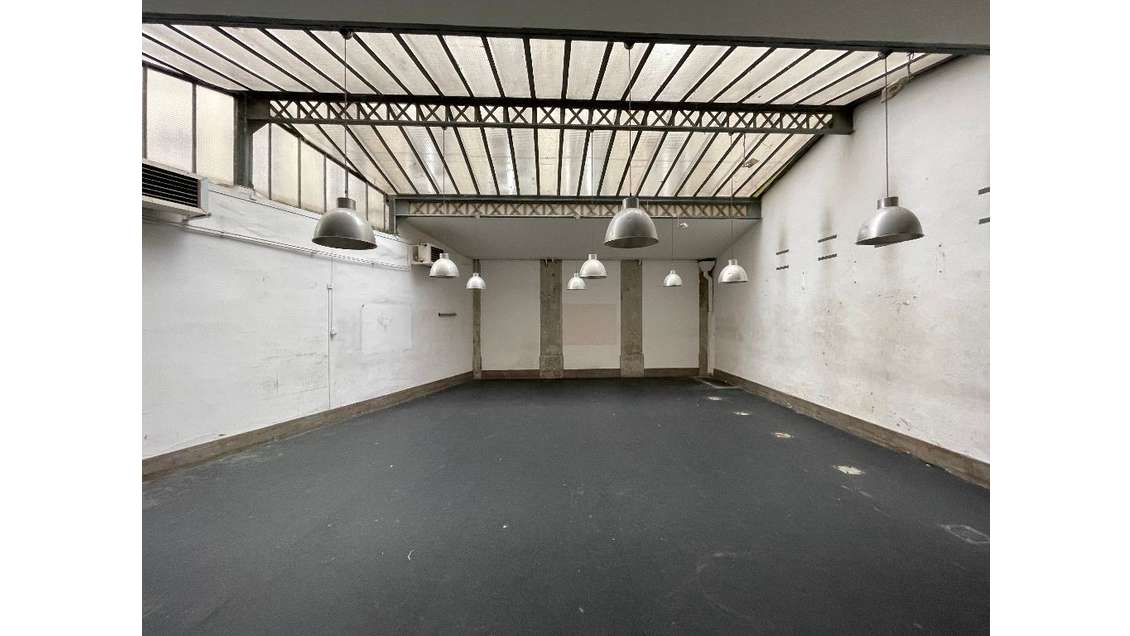 A louer local sur cour Lyon 2eme Presqu'île 