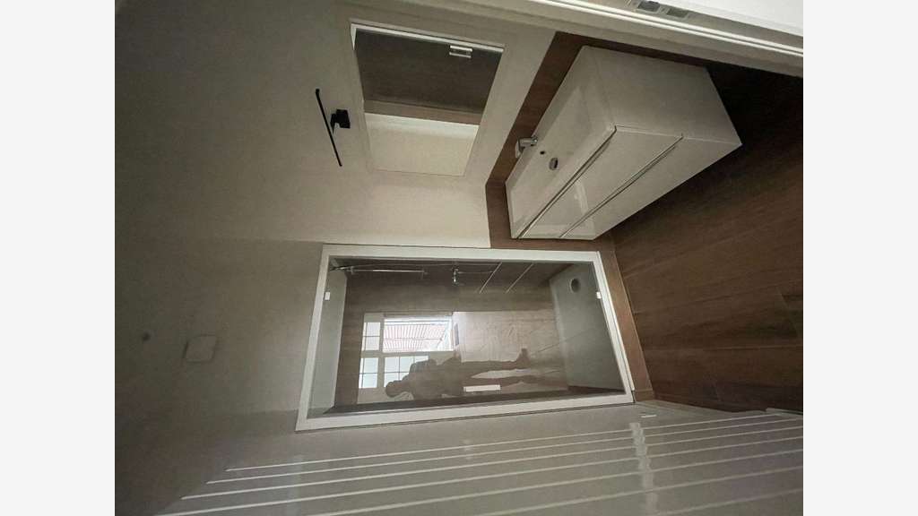 Loue local 50m² sur cour intérieure à Lyon 69002