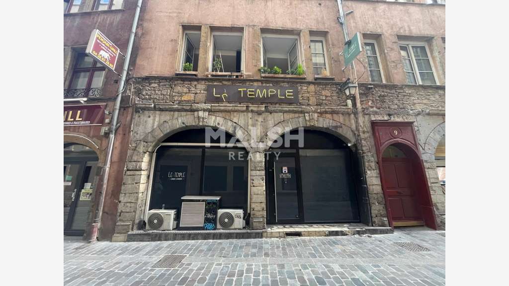 Local à louer 106m² Lyon 2e rue Port du Temple