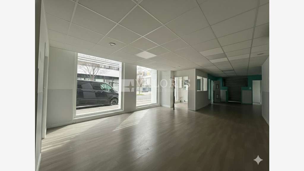 Location local commercial 165m² Lyon 2e Confluence