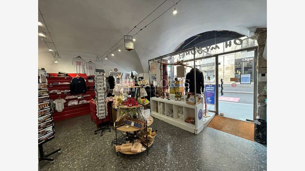 Location local 86m² à Lyon 2e Place Bellecour