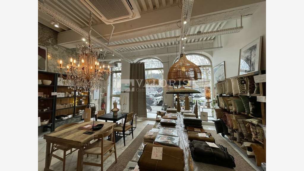 A louer local commercial 160m² Presqu'île Lyon