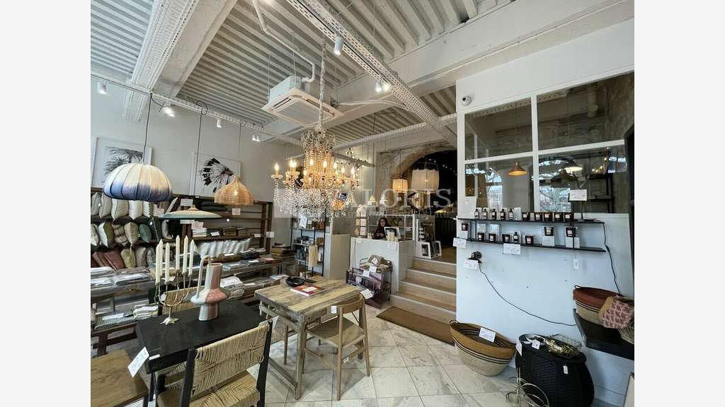 A louer local commercial 160m² Presqu'île Lyon