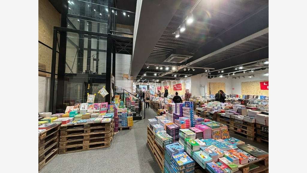 A louer local commercial 516m² empl N°1 Lyon 2e